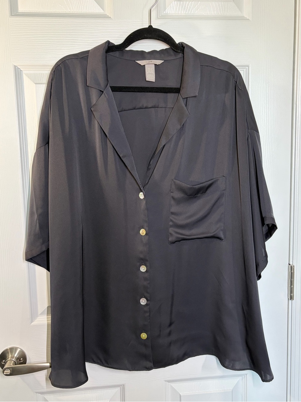 H&M Women's Button-Down Resort Shirt